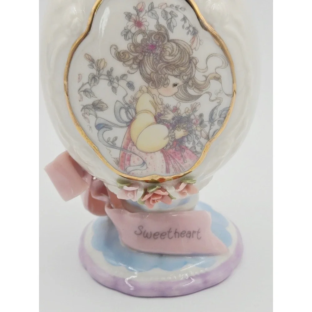 Enesco Precious Moments Sweetheart Porcelain Egg Figurine 3D Rose Gold Trim